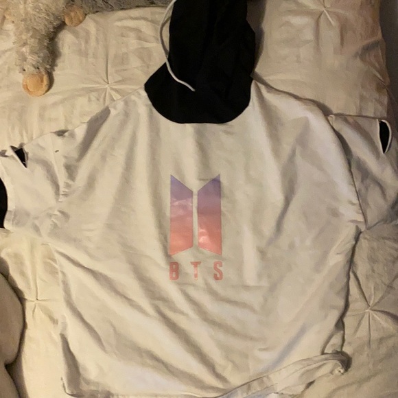 BTS merch - Picture 1 of 2